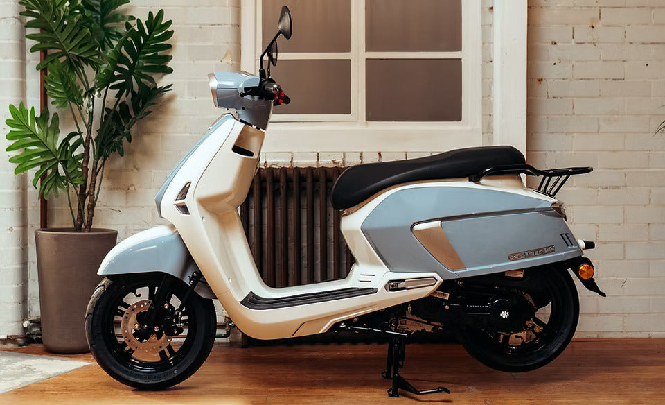 AJS Barletta 125 – Retro Style Meets Modern Performance