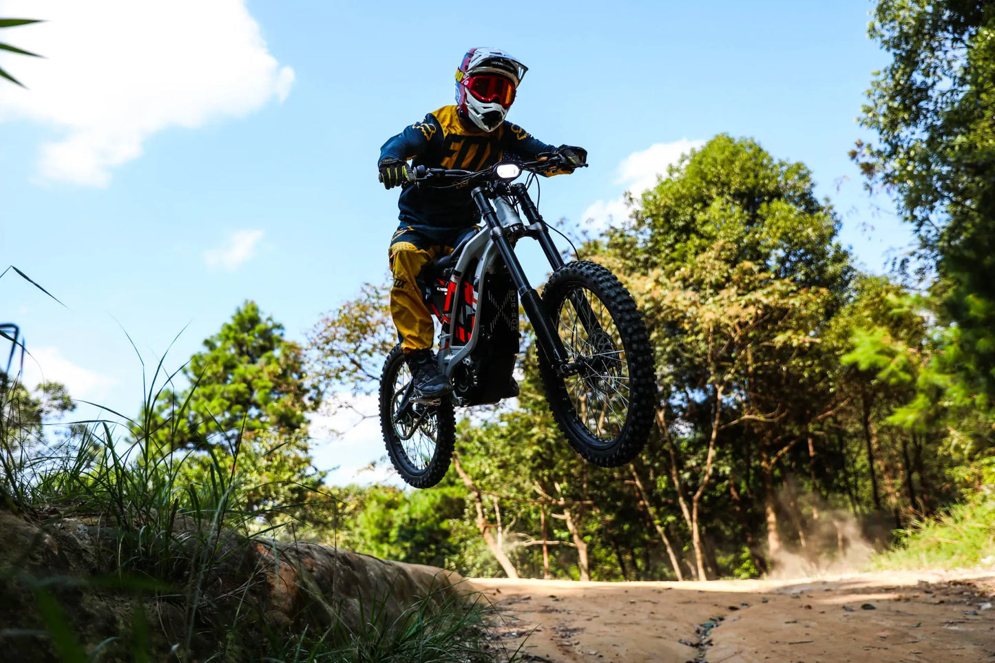 Surron Light Bee X - Blue - £3995