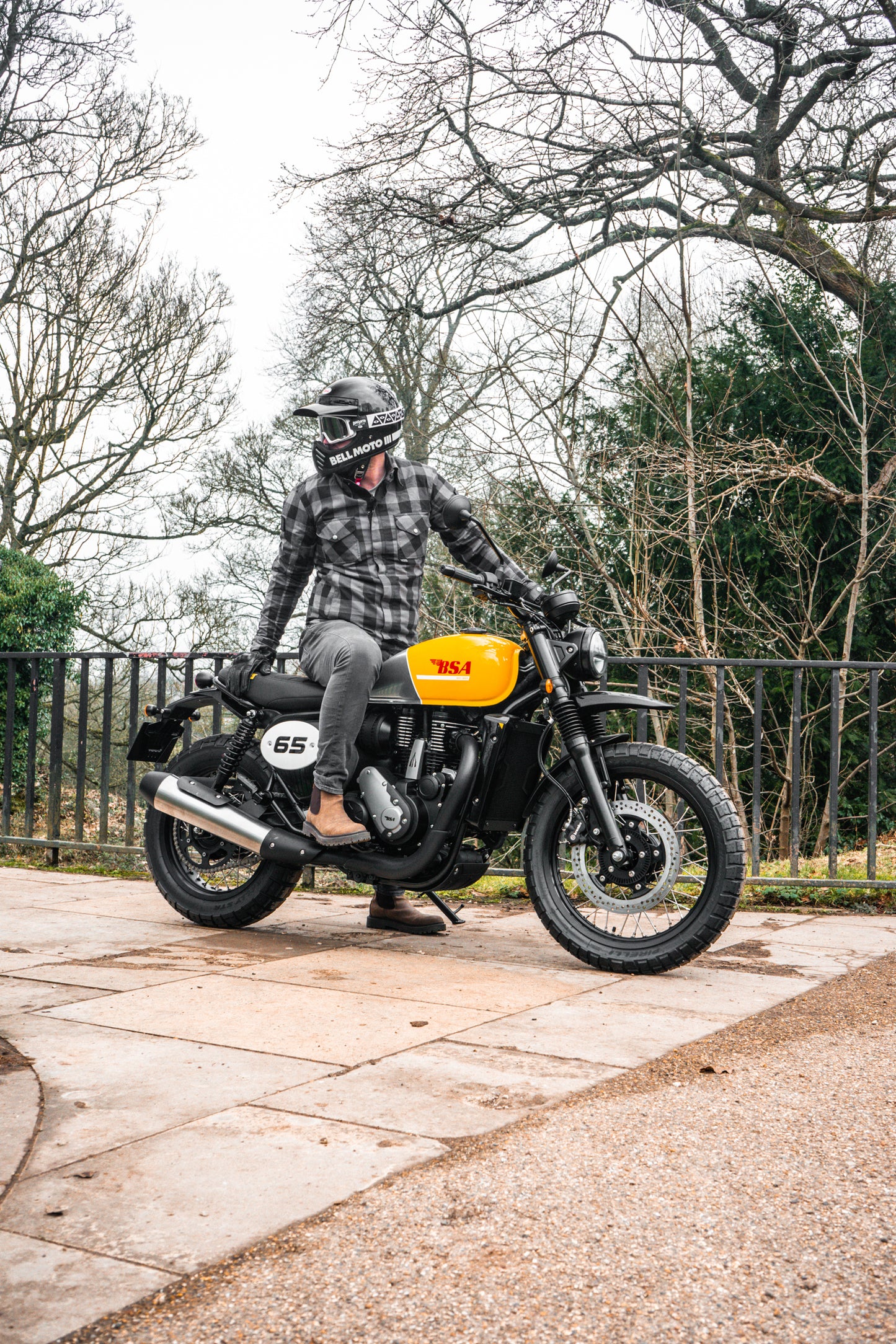 Pre-Order 2025 BSA B65 Scrambler in Yellow/Grey – Classic Style Meets Modern Adventure