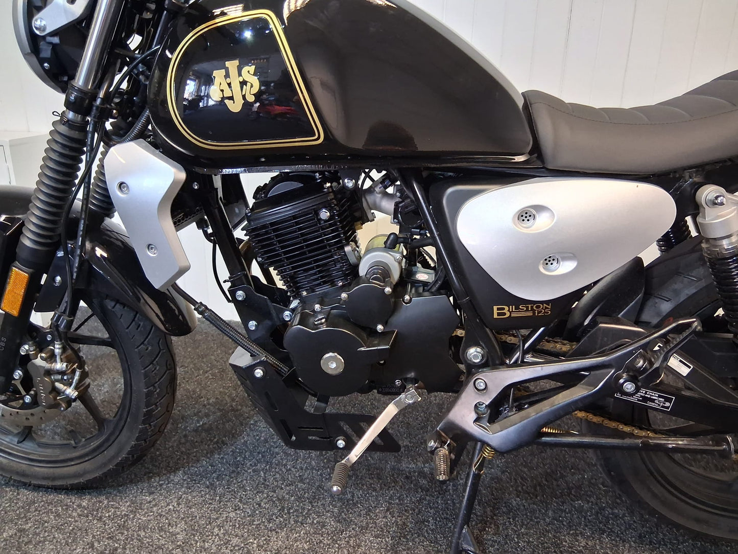 AJS Bilston 125cc | Learner Legal Motorcycle – Classic Style, Ideal for New Riders